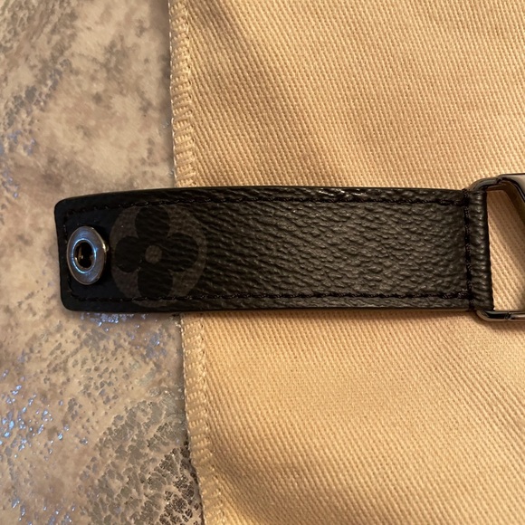 Louis Vuitton men’s LV bracelet /HOCKENHEIM BRACELET - Picture 6 of 6